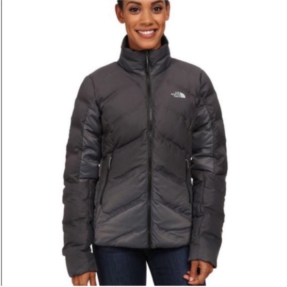NEW! The North Face FuseForm Dot Matrix Down Jacket. Small.